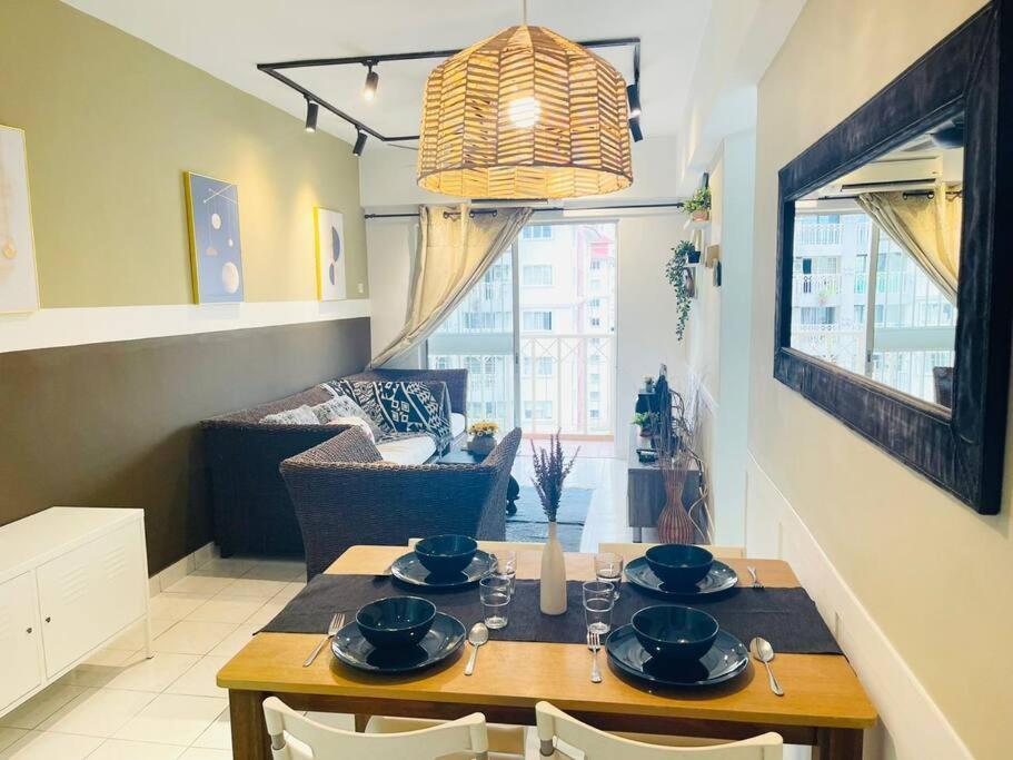 Pangsapuri 8 Pax Homestay Near Axiata Arena & Pavilion 2 Kuala Lumpur